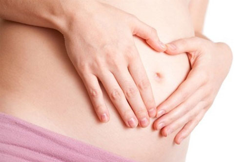 Cảnh báo nguy hiểm: 4 dấu hiệu nhận biết thai ngoài tử cung phụ nữ