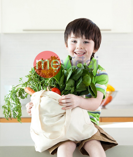 Mẹo tập cho bé ăn rau xanh cung cấp đủ chất xơ đúng cách nhất mẹ cần biết