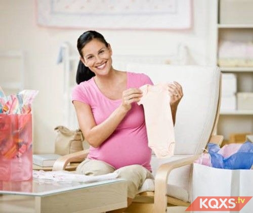 Chuẩn bị đồ trước khi sinh cho mẹ và bé đầy đủ gồm những gì?
