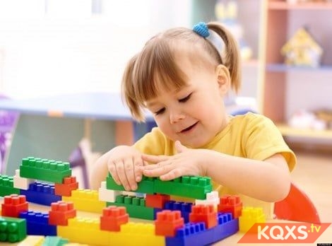 Đặc điểm tâm sinh lý của trẻ 2 - 3 tuổi & gợi ý các trò chơi giúp bé phát triển tốt nhất