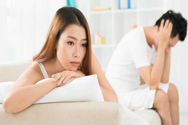 vợ chồng lo lắng vì quan hệ sau sinh